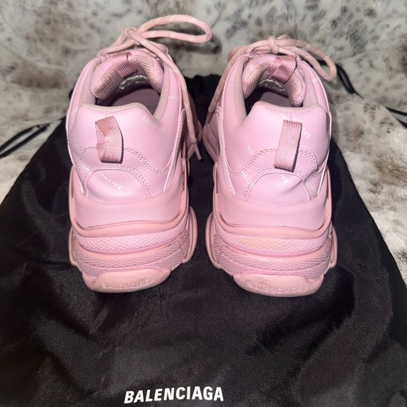 Balenciaga Triple S pink sneakers - Picture 2 of 6